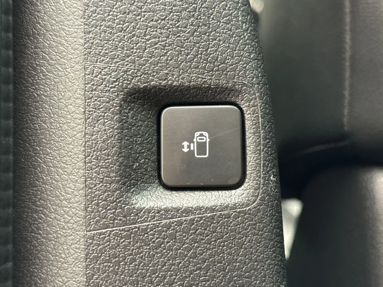 Peugeot Traveler 2.0 HDI Allure Pano Navi Xenon Leather, снимка 16 - Автомобили и джипове - 56197222