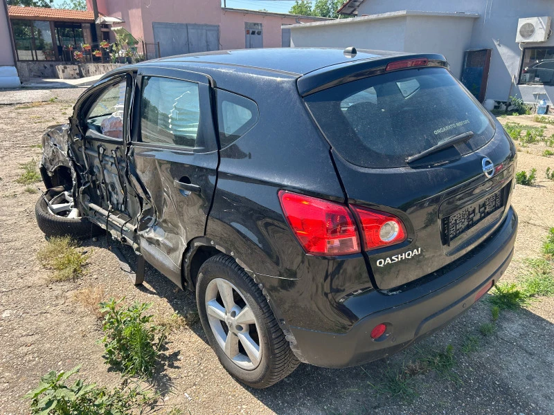 Nissan Qashqai 1.5DCI 103кс, снимка 4 - Автомобили и джипове - 46274114