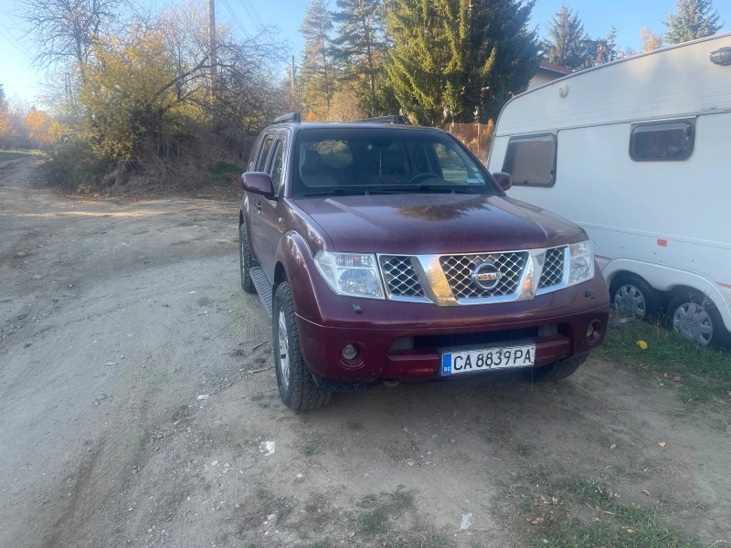 Nissan Pathfinder, снимка 2 - Автомобили и джипове - 47852522