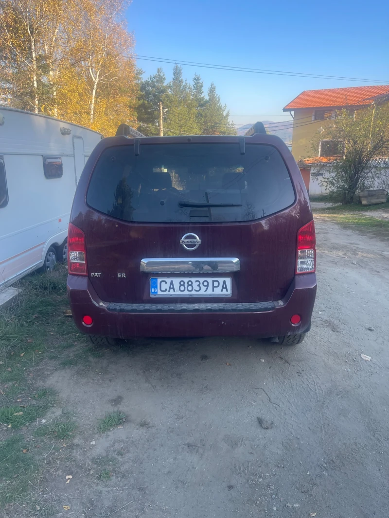 Nissan Pathfinder, снимка 3 - Автомобили и джипове - 47852522