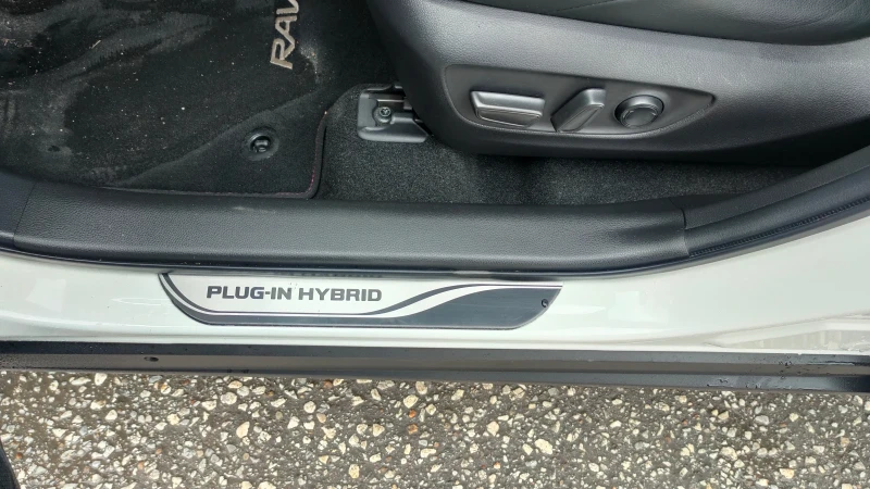 Toyota Rav4, снимка 6 - Автомобили и джипове - 52450296