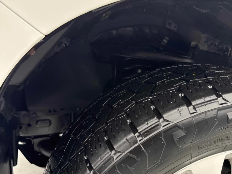 Toyota Tundra * Limited * CARFAX * БЕЗ ПЪРВОНАЧАЛНА ВНОСКА, снимка 16 - Автомобили и джипове - 52972975