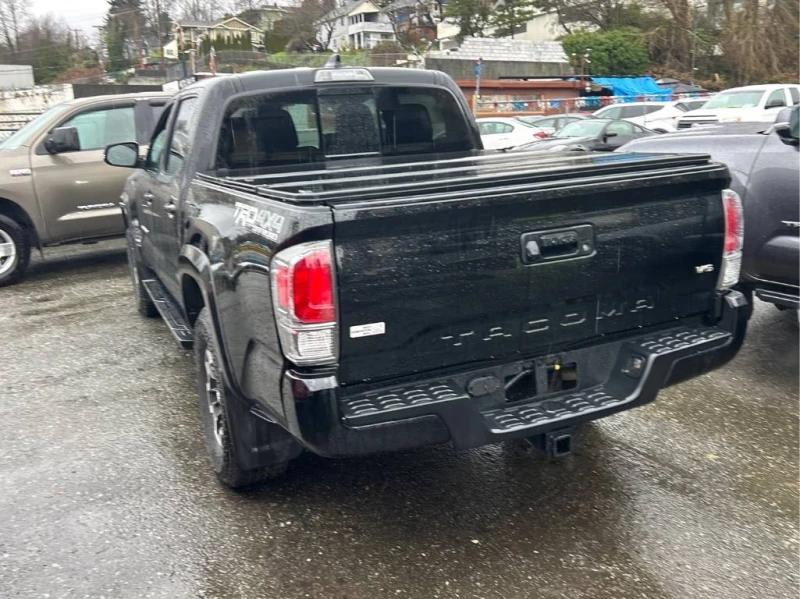 Toyota Tacoma * 4x4 Double Cab SB * CARFAX * БЕЗ ПЪРВОНАЧАЛНА ВН, снимка 10 - Автомобили и джипове - 53024096