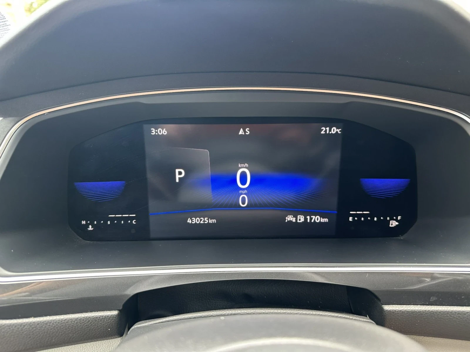 VW Tiguan II Restyling Allspace 2022г 2.0t - изображение 9