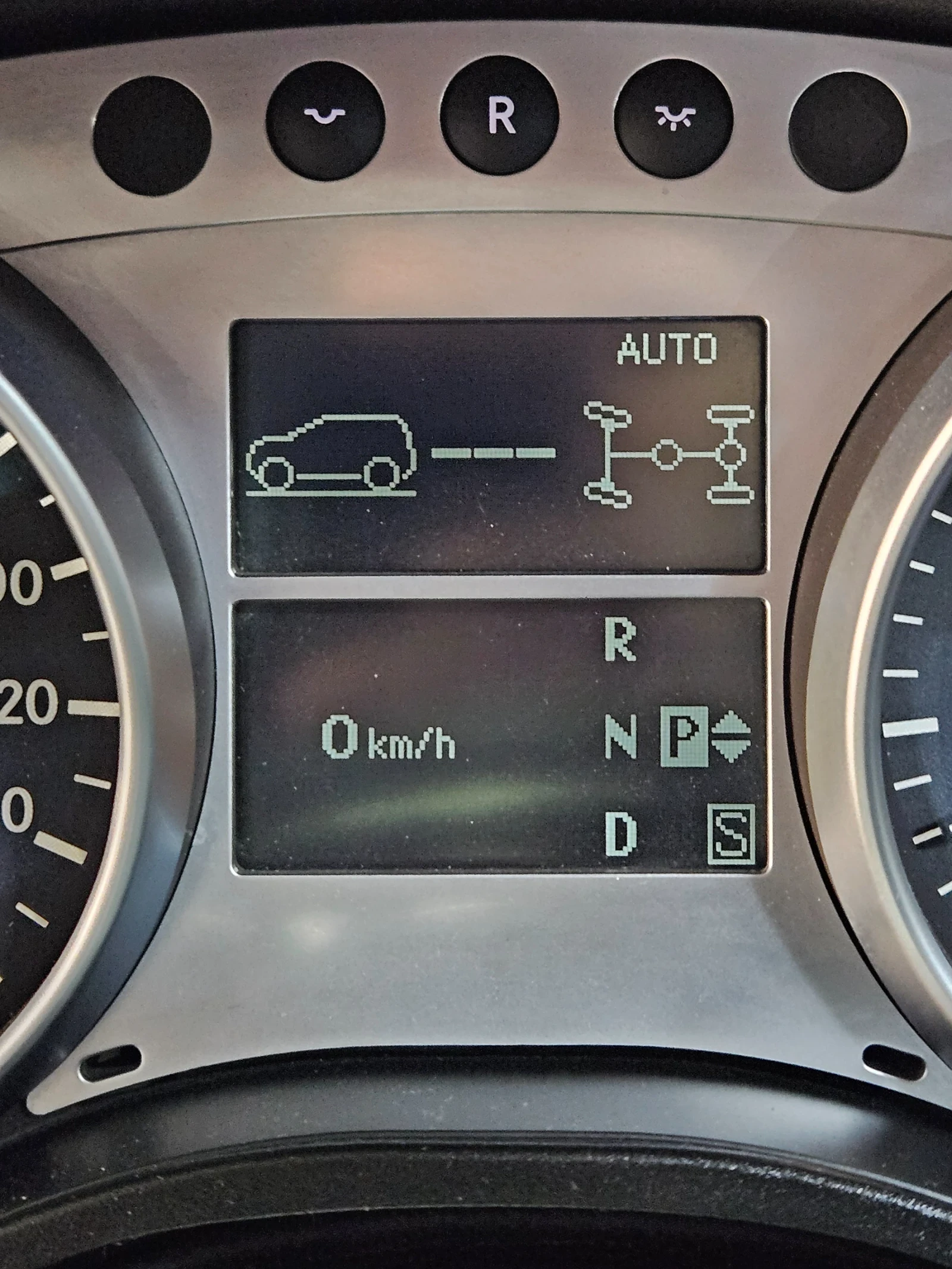 Mercedes-Benz ML 350   | Mobile.bg   12