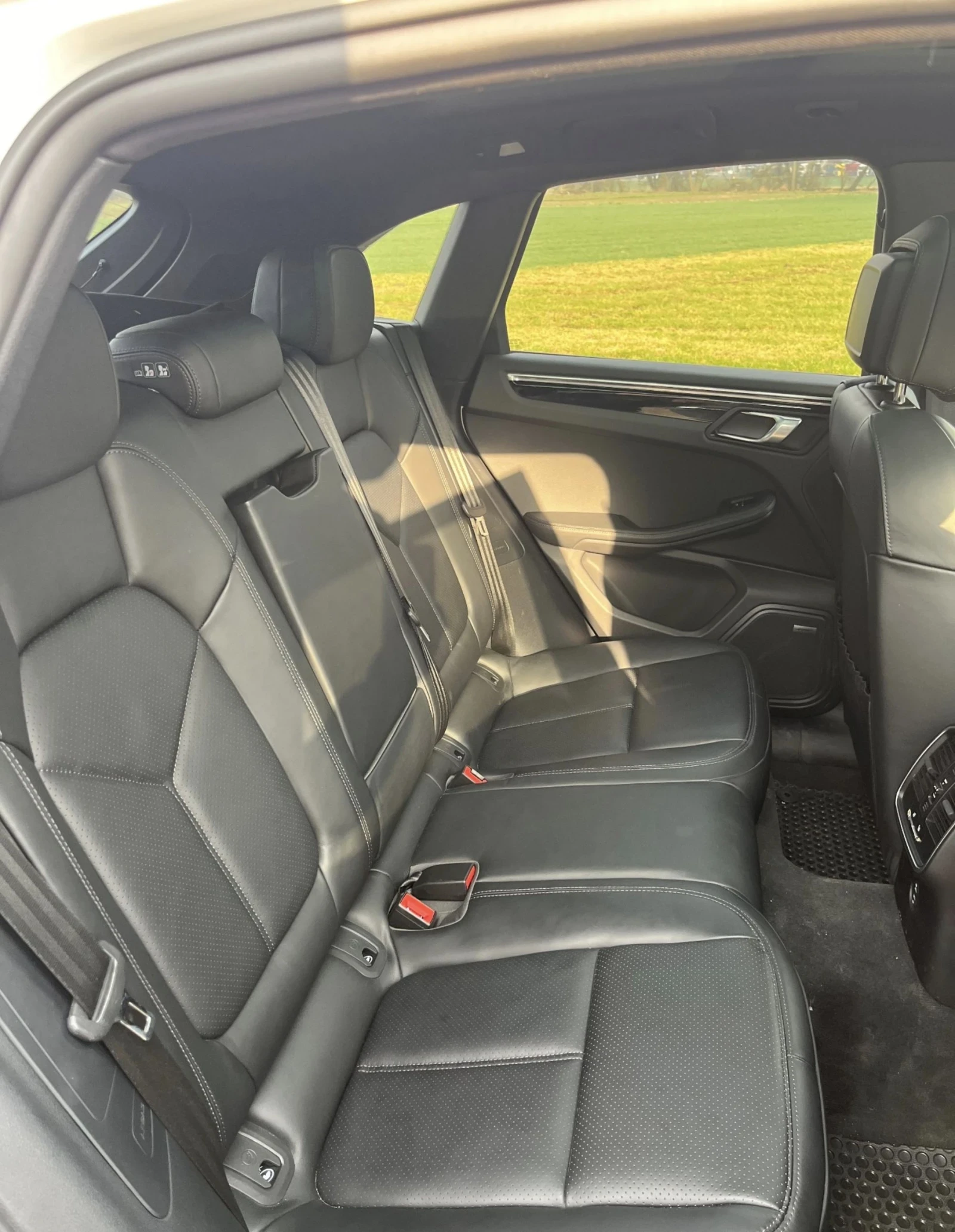 Porsche Macan Macan T на части, снимка 9 - Автомобили и джипове - 53956406