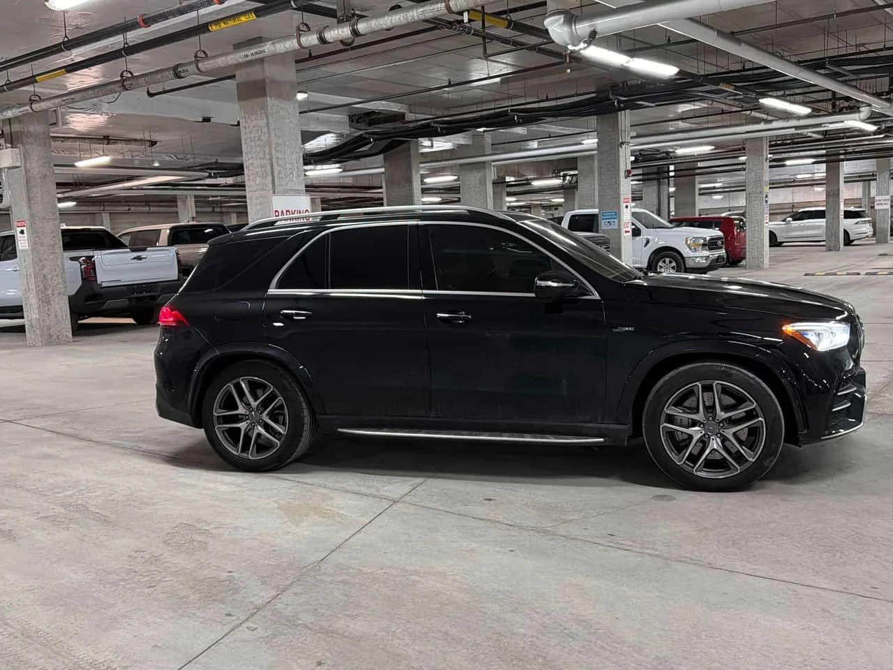Mercedes-Benz GLE 53 4MATIC ОБДУХВАНЕ * BURMESTER * ПАНО * 360 * CARFAX , снимка 3 - Автомобили и джипове - 54647750