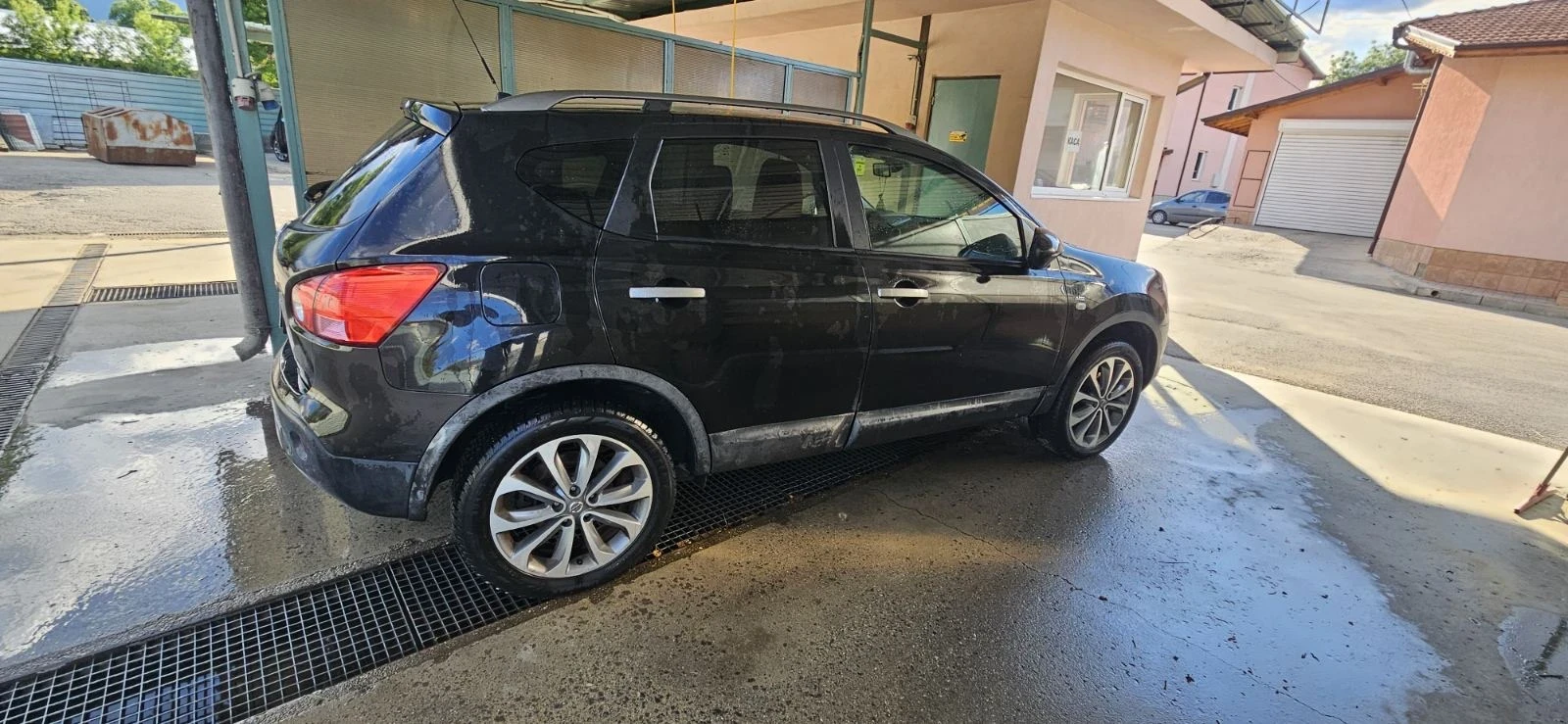 Nissan Qashqai 1.5 dci, снимка 2 - Автомобили и джипове - 54877732