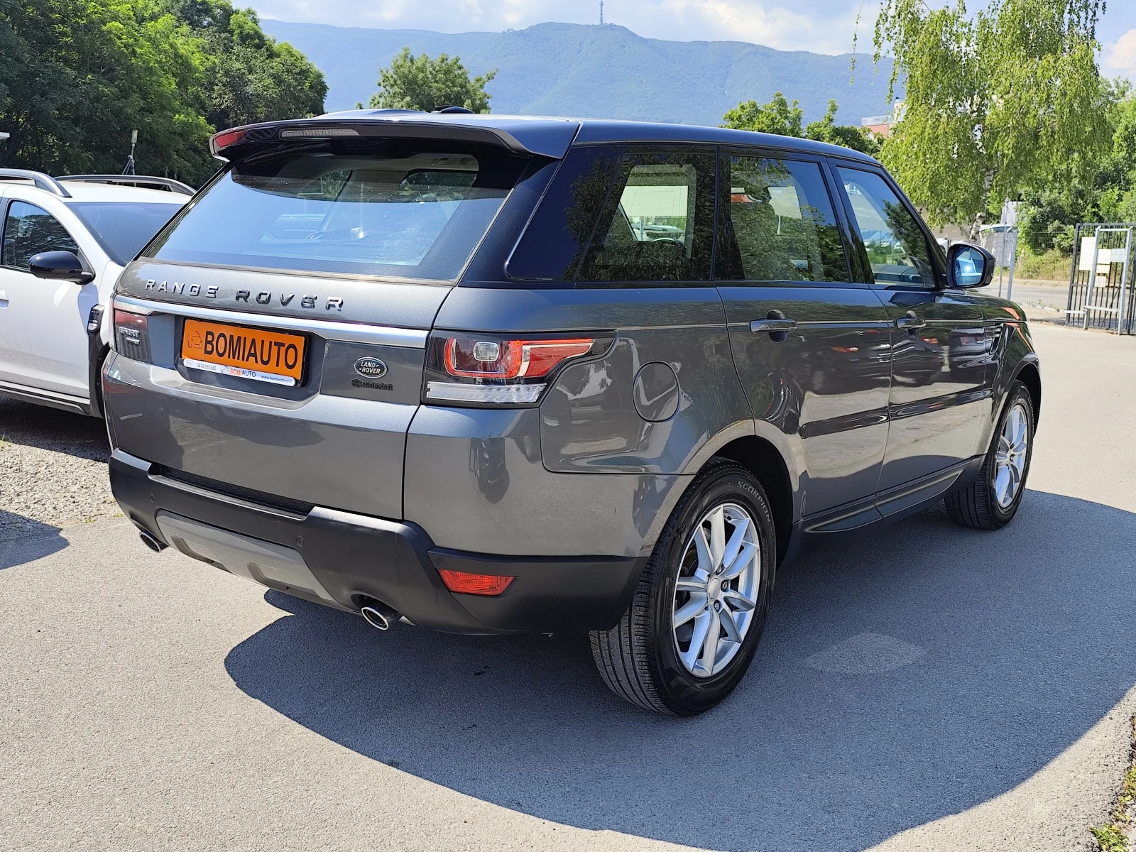 Land Rover Range Rover Sport 3.0TD* 4X4* КОЖА* АВТОМАТИК* NAVI* , снимка 4 - Автомобили и джипове - 54995334