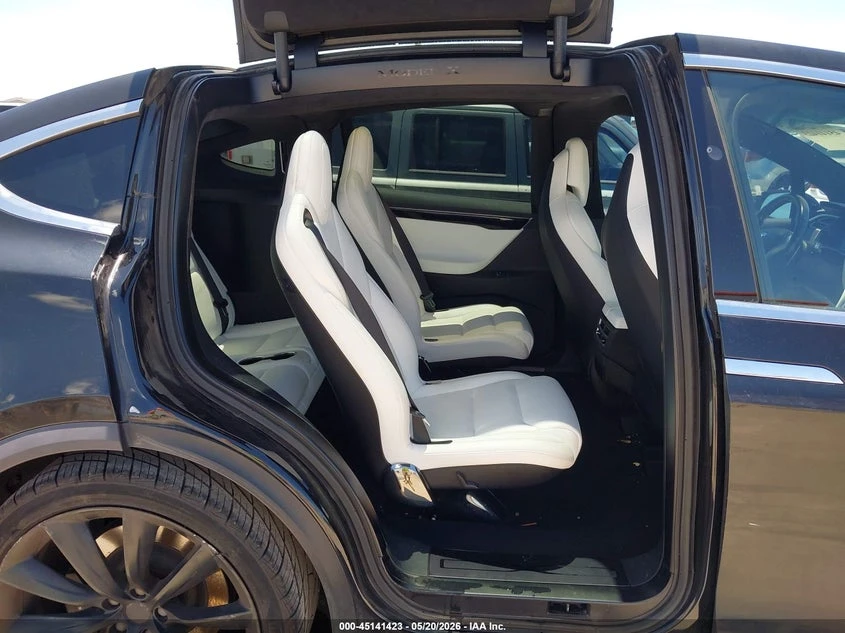 Tesla Model X 100D/75D/90D, снимка 8 - Автомобили и джипове - 55287307