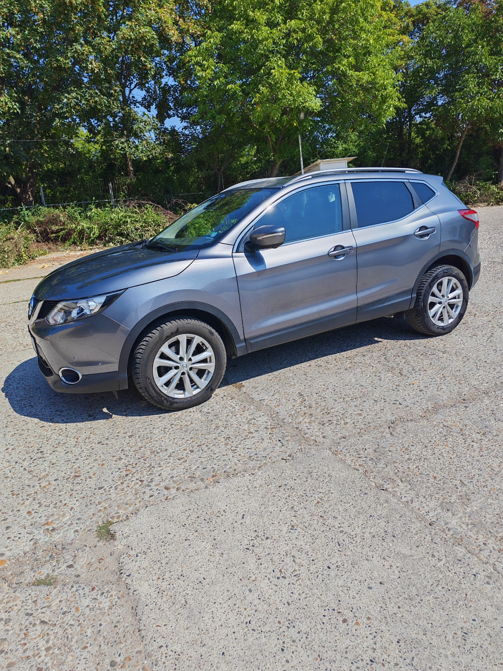 Nissan Qashqai, снимка 2 - Автомобили и джипове - 55940279
