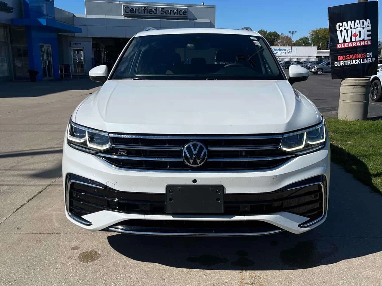 VW Tiguan * Highline R Line * CARFAX * ОПЦИЯ ЗА ФИНАНСИРАНЕ, снимка 6 - Автомобили и джипове - 56262082