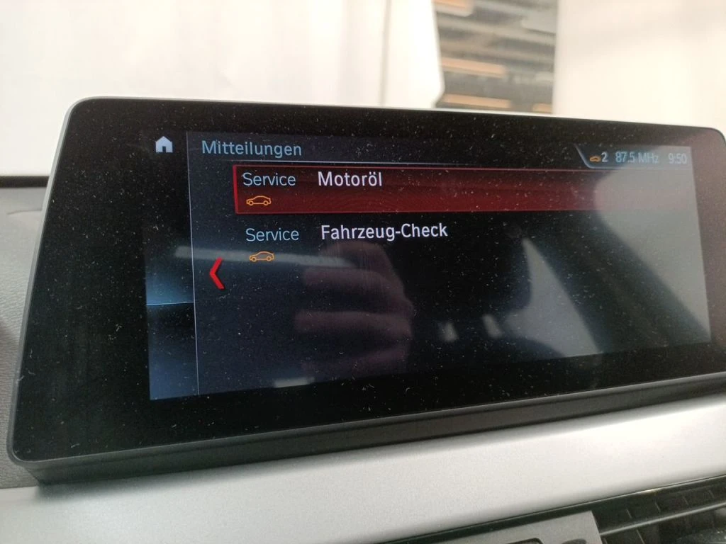 BMW X1 xDrive25e Navi LED, снимка 13 - Автомобили и джипове - 56288959