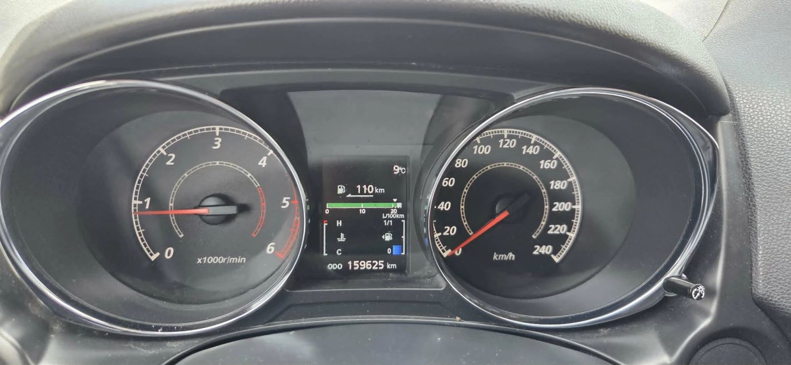 Mitsubishi ASX, снимка 6 - Автомобили и джипове - 56650930
