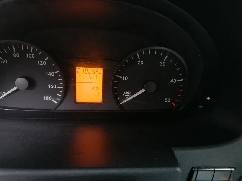 Mercedes-Benz Sprinter 319 319 фургон с падащ борд и странична врата, снимка 6 - Бусове и автобуси - 53225960