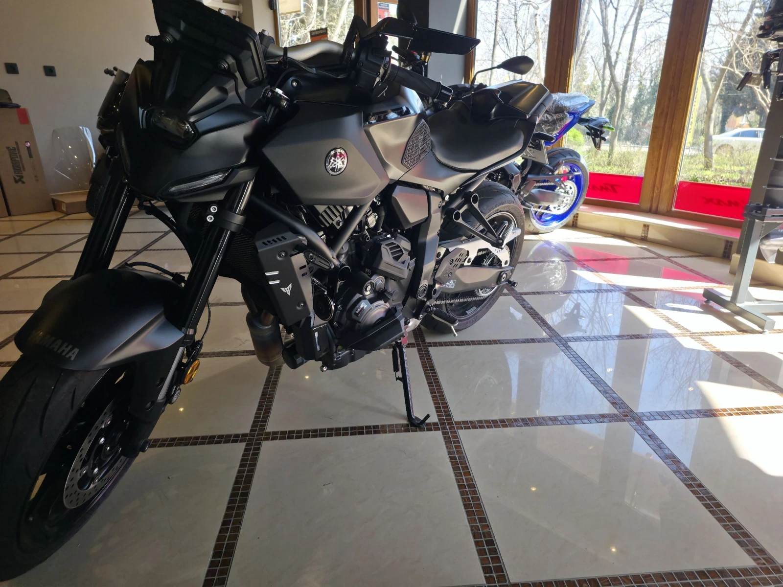 Yamaha Mt-07 Y-AMT/AKRAPOVIC/RIZOMA, снимка 4 - Мотоциклети и мототехника - 53103269