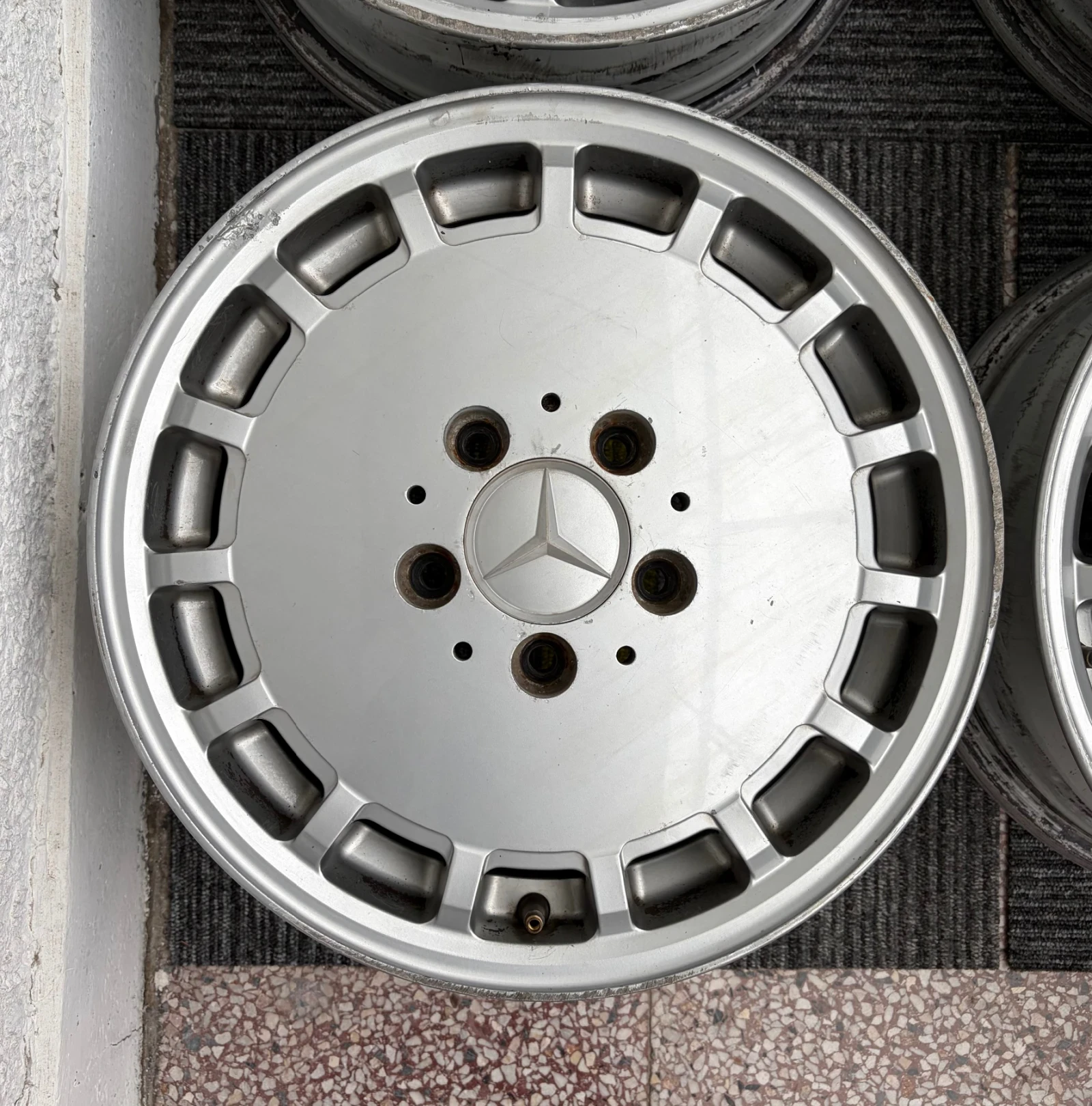 Джанти за Mercedes-Benz 124, снимка 4 - Гуми и джанти - 54192045