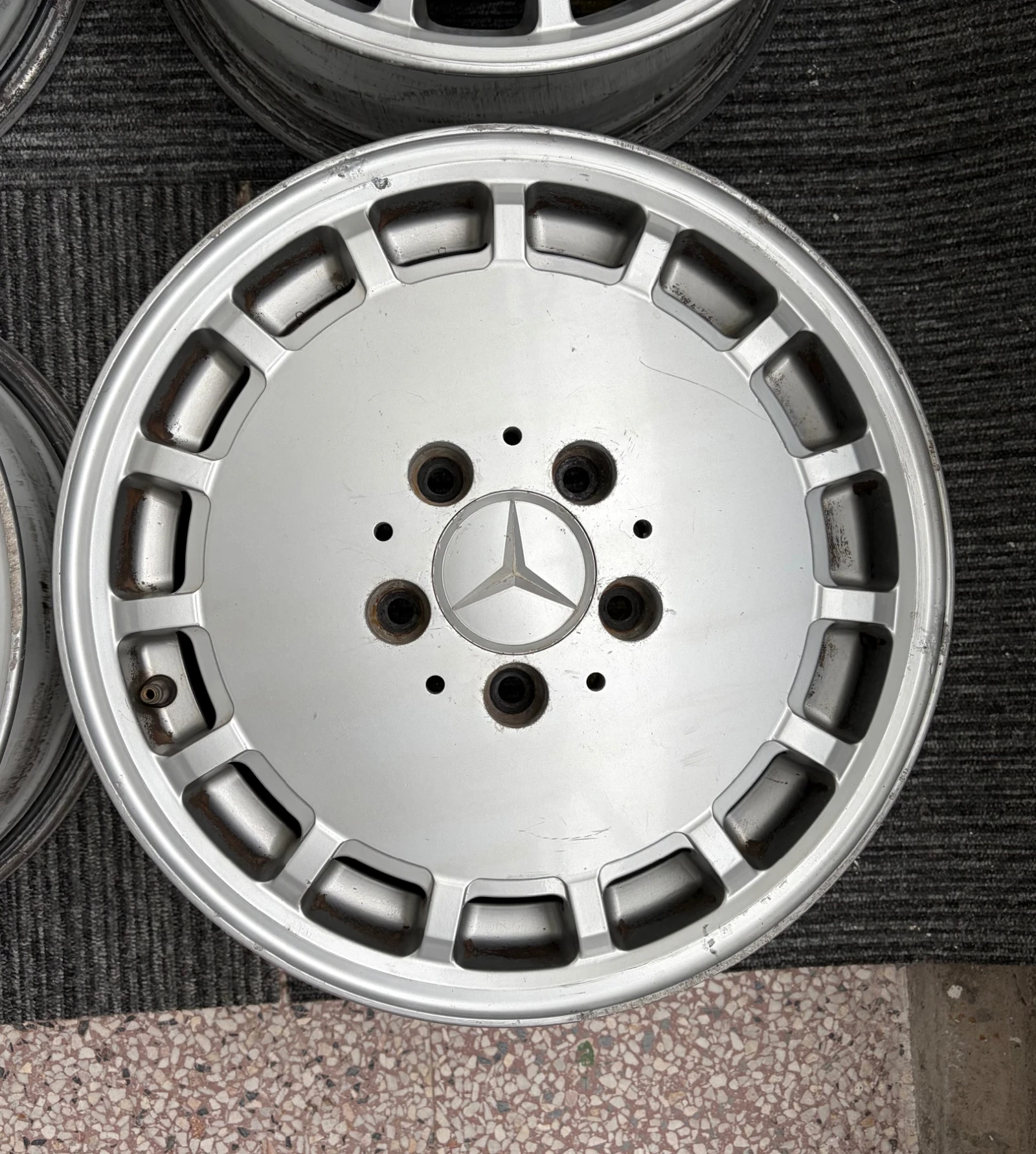 Джанти за Mercedes-Benz 124, снимка 2 - Гуми и джанти - 54192045