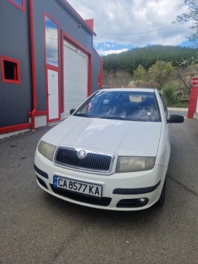 Skoda Fabia ЧИСТО НОВА, снимка 1