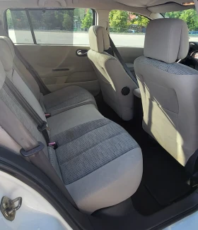 Renault Megane 1.6 Бензин/Automatic/Напълно обслужен, снимка 12