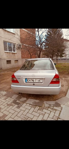 Mercedes-Benz C 200, снимка 2