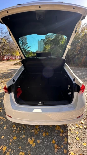 Skoda Octavia IV 1.5 TSI mHEV, 7DSG, пакет Edition, Гаранция, снимка 13