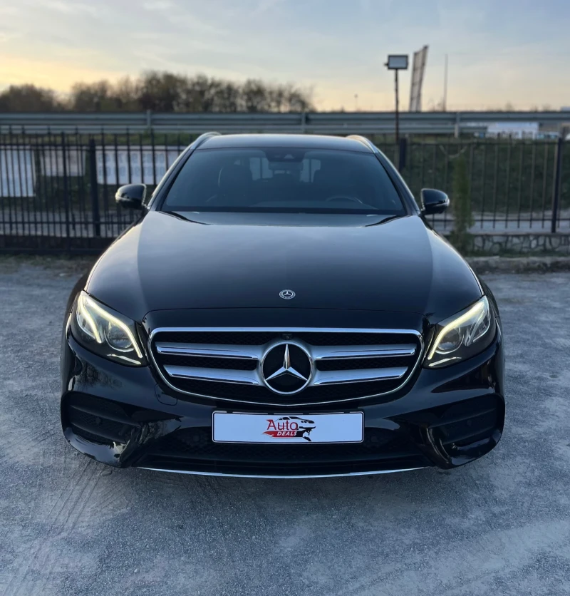 Mercedes-Benz E 220 FULL AMG* FACELIFT* 360* 9G-TRONIC* DIGITAL, снимка 1 - Автомобили и джипове - 47868380