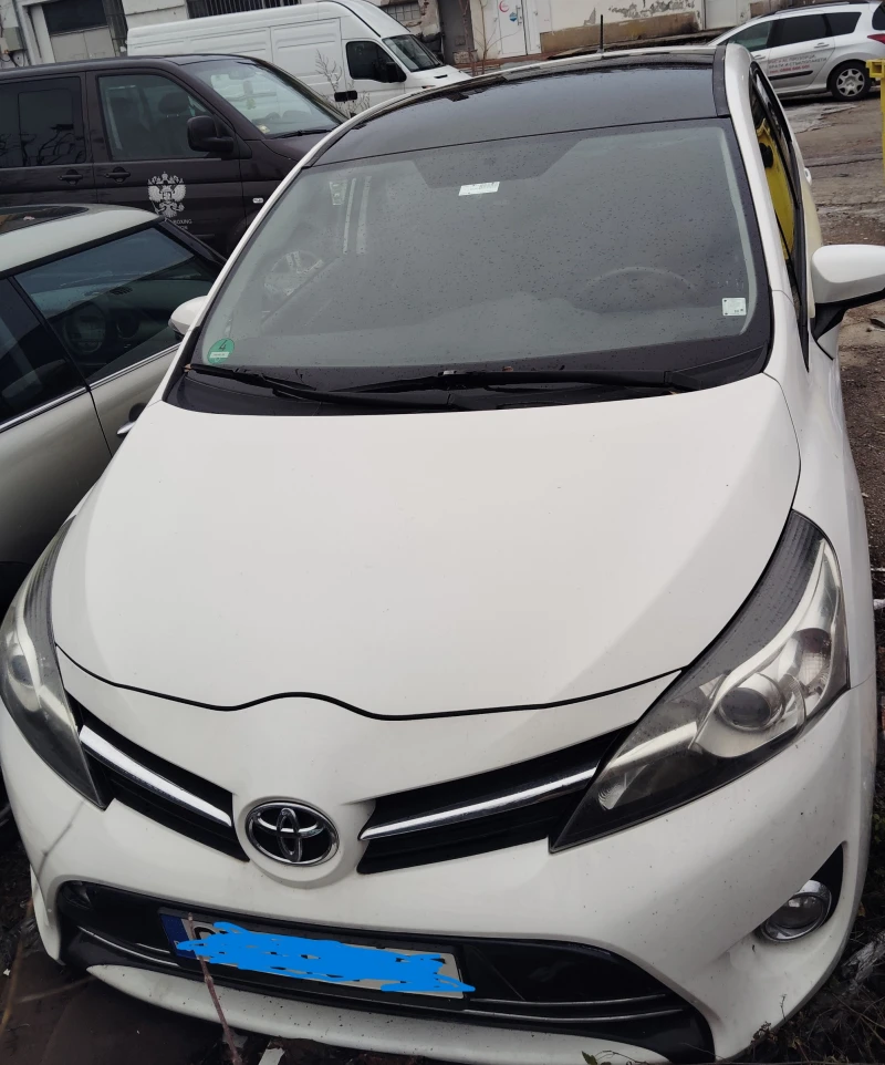 Toyota Verso, снимка 2 - Автомобили и джипове - 48318912