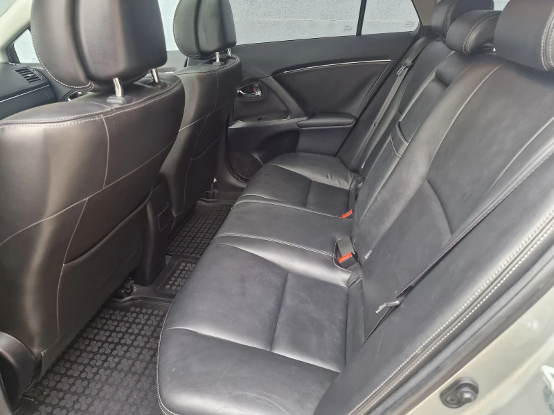 Toyota Avensis 2.2 D-CAT АВТОМАТИК, снимка 13 - Автомобили и джипове - 52621233