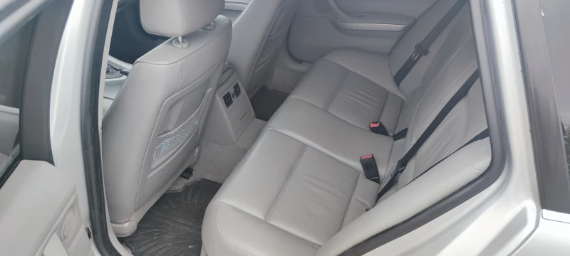 BMW 325 E91, снимка 10 - Автомобили и джипове - 53295330