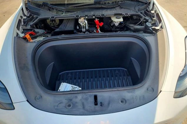 Tesla Model Y КУПИ СЕГА ЦЕНА, снимка 11 - Автомобили и джипове - 56254061