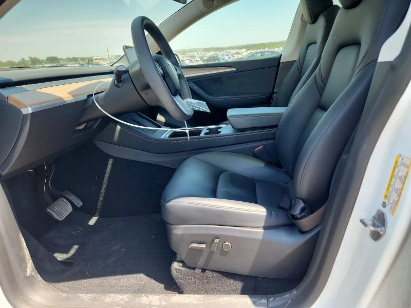Tesla Model Y КУПИ СЕГА ЦЕНА, снимка 7 - Автомобили и джипове - 56254061