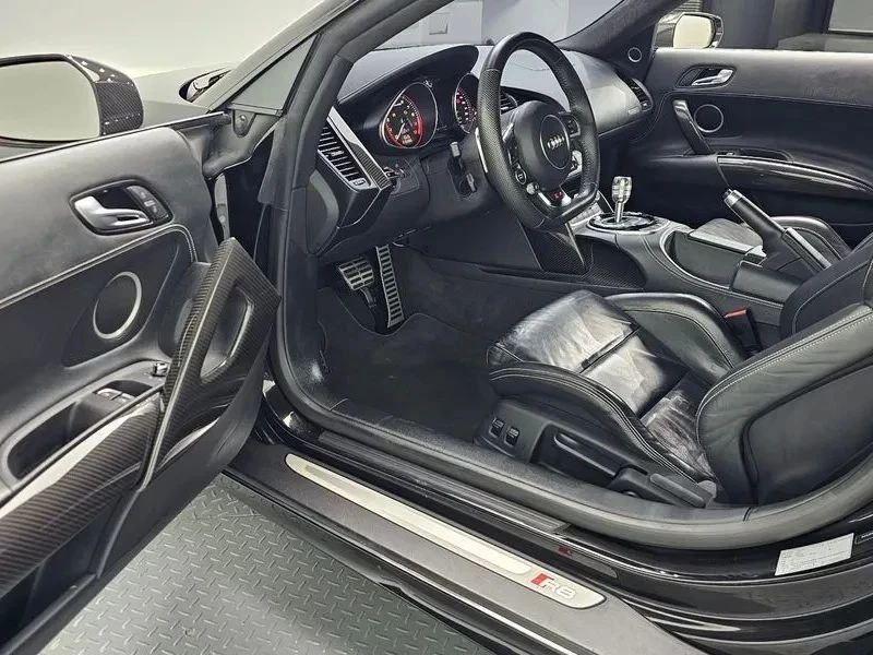Audi R8, снимка 9 - Автомобили и джипове - 56711727