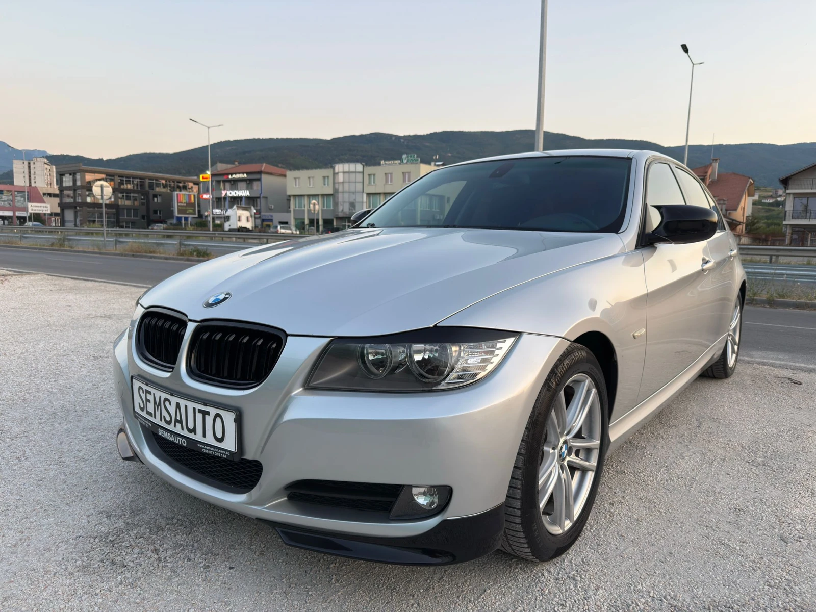 BMW 318 2.0i ТОП състояние, снимка 1