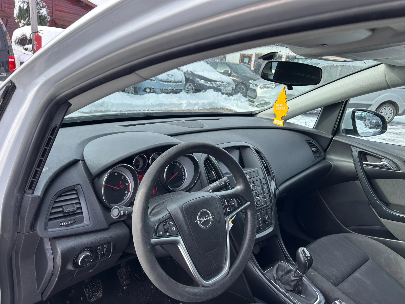 Opel Astra 1.3CDTI NAVI EURO 5 - изображение 10