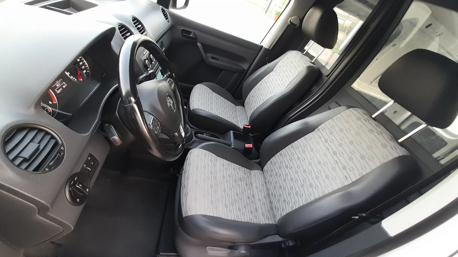 VW Caddy 2.0  TDI - 4x4  - изображение 9