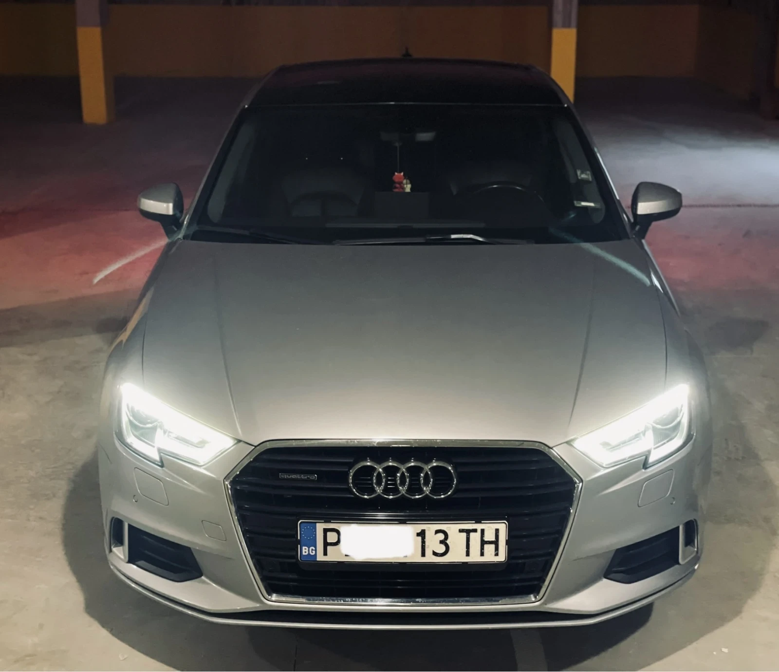 Audi A3 2.0T 228к.с S-Line Quattro Panorama - изображение 2