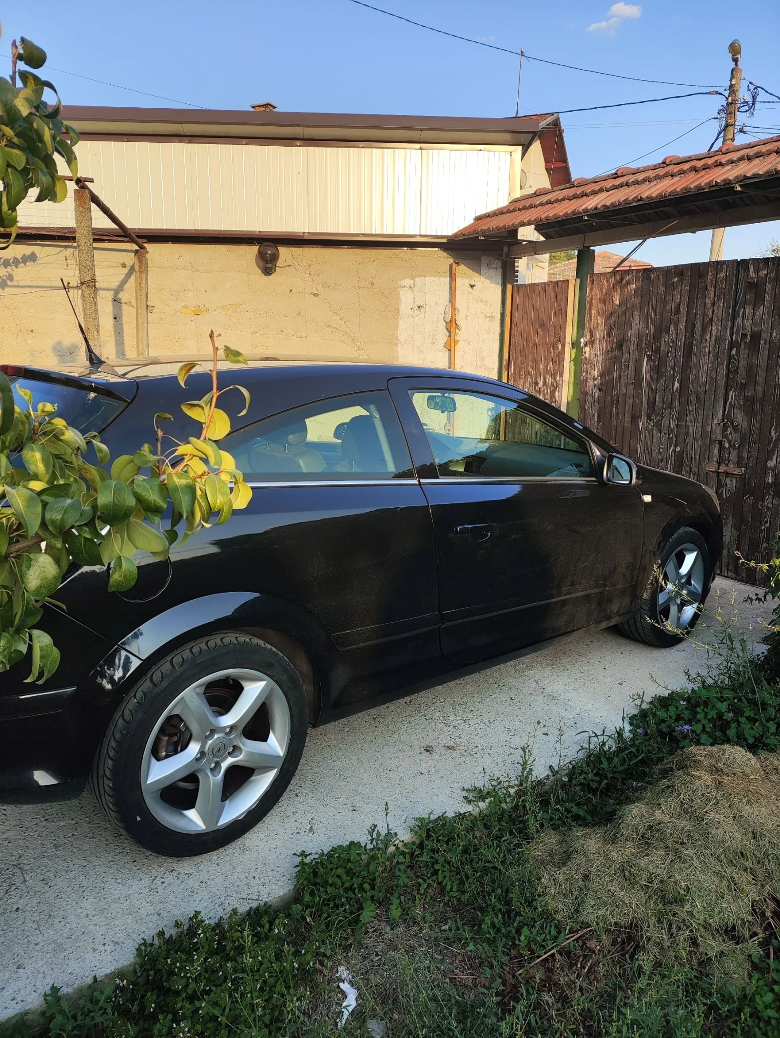 Opel Astra GTC - изображение 3