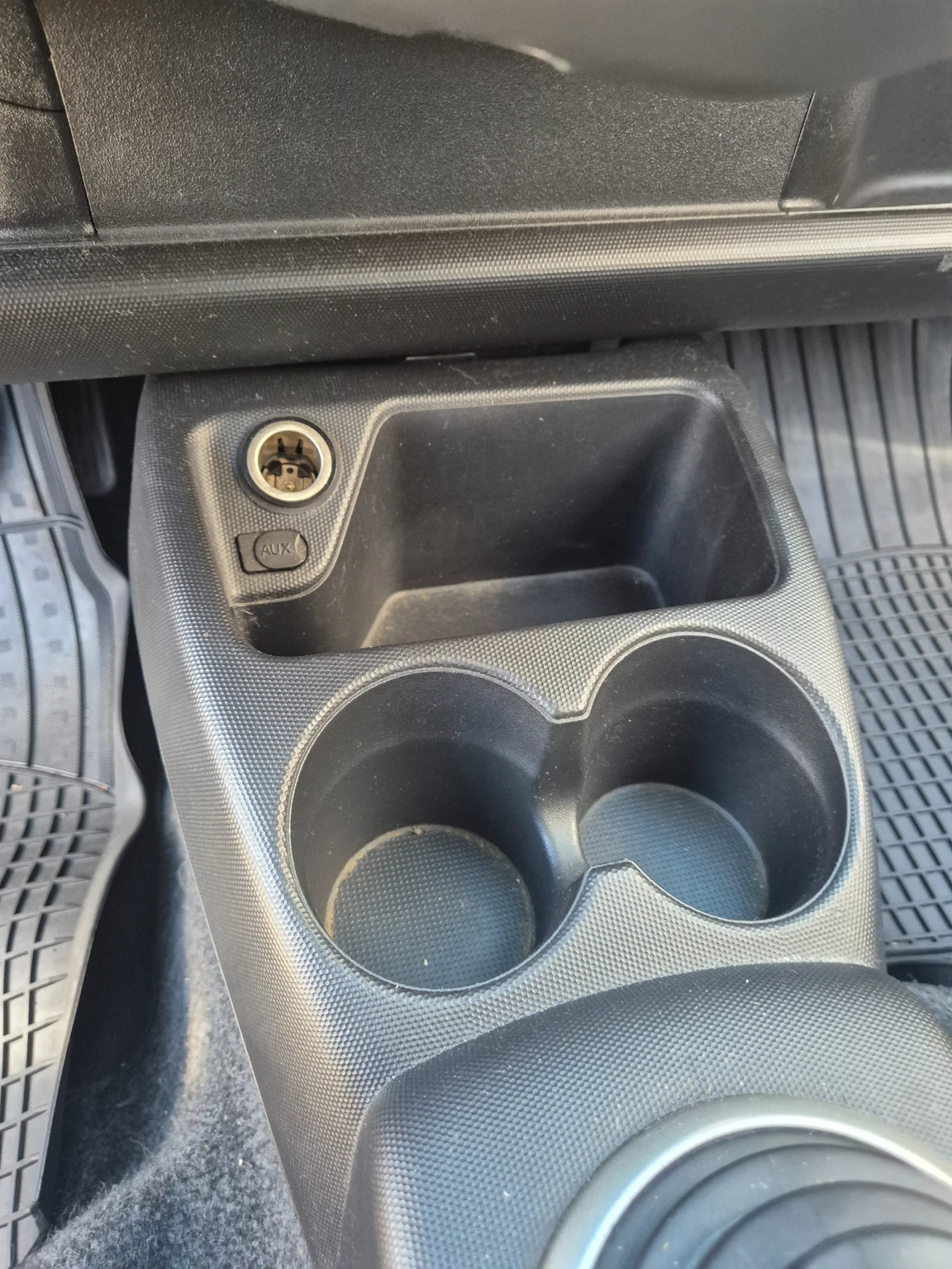 Honda Jazz  - изображение 6