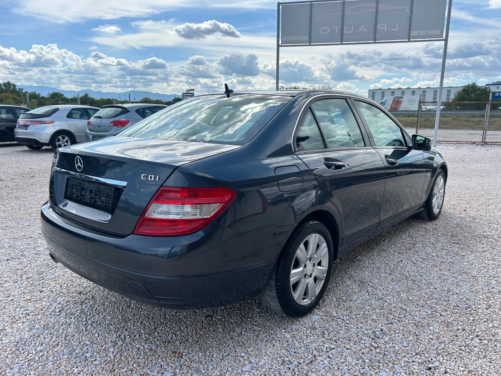 Mercedes-Benz C 220 * 2.2CDI* 170к.с* NAVI*  - изображение 4