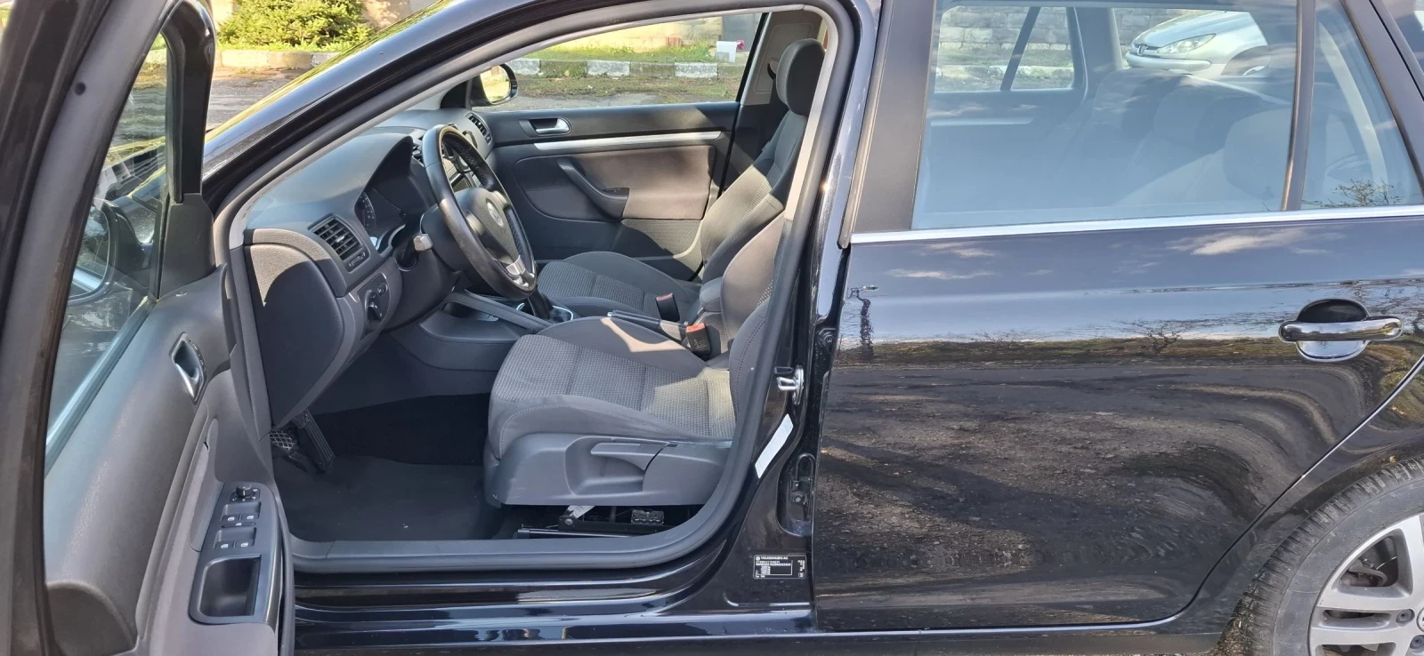 VW Golf Variant  - изображение 7