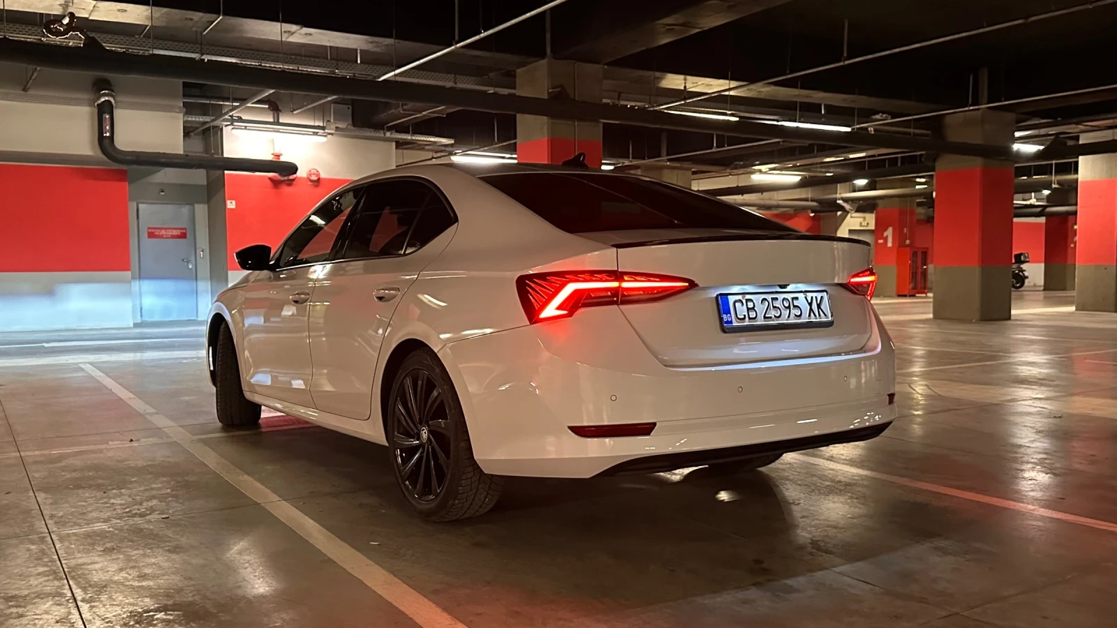 Skoda Octavia IV 1.5 TSI mHEV, 7DSG, пакет Edition, Гаранция - изображение 7