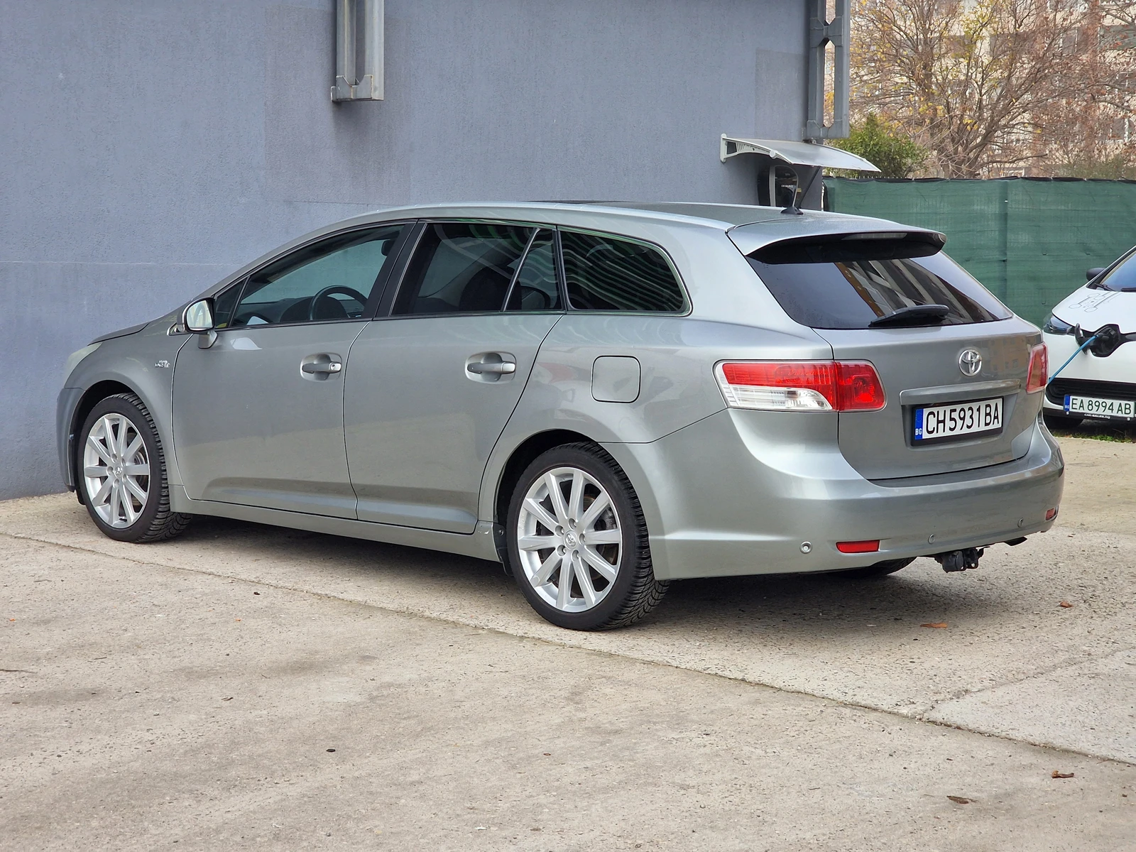 Toyota Avensis 2.2 D-CAT  | Mobile.bg   6
