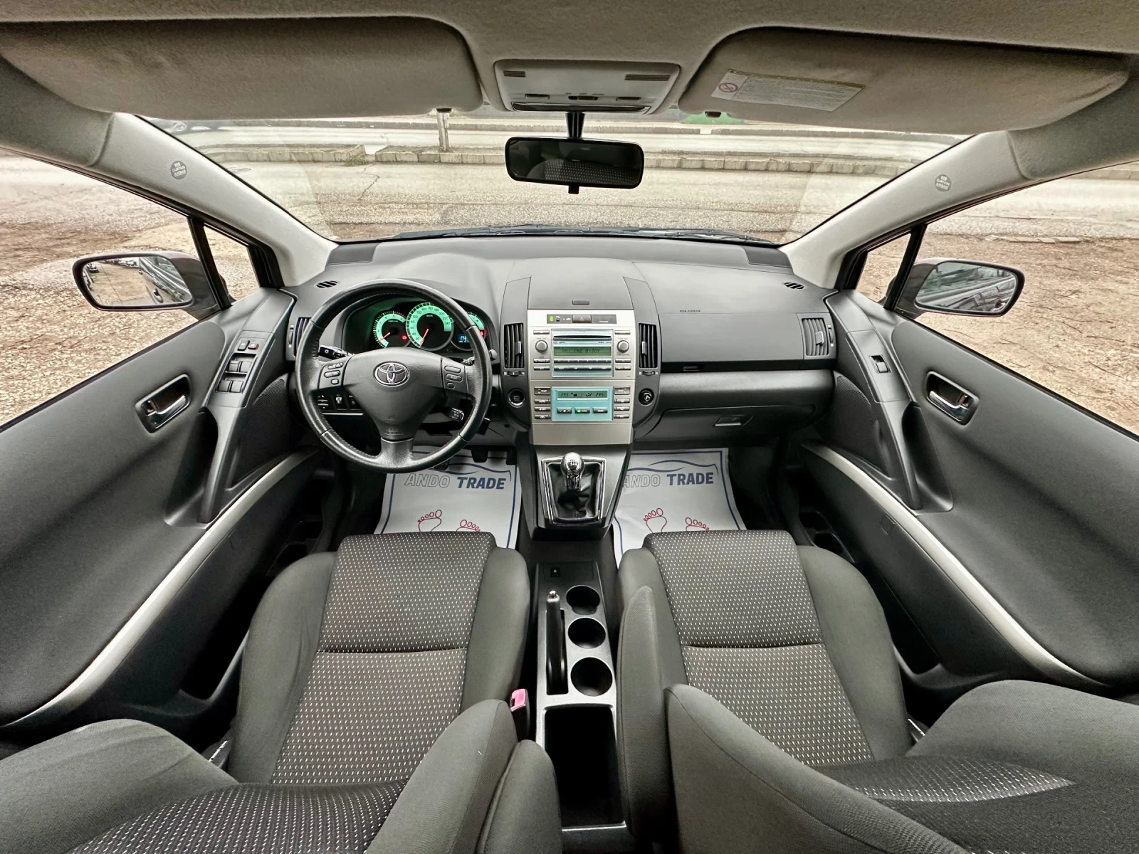 Toyota Corolla verso 2.2 D4D -Face - изображение 9