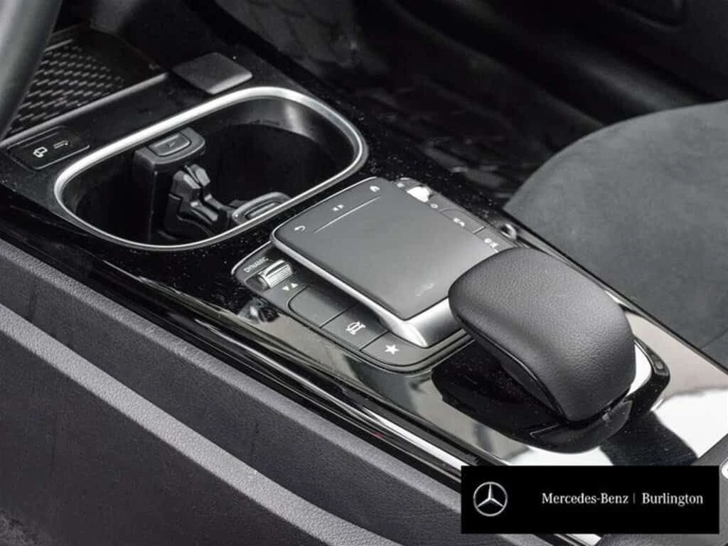 Mercedes-Benz CLA 250 4MATIC * ДИСТРОНИК / ПАНОРАМА / ПОДГРЕВИ   - изображение 8