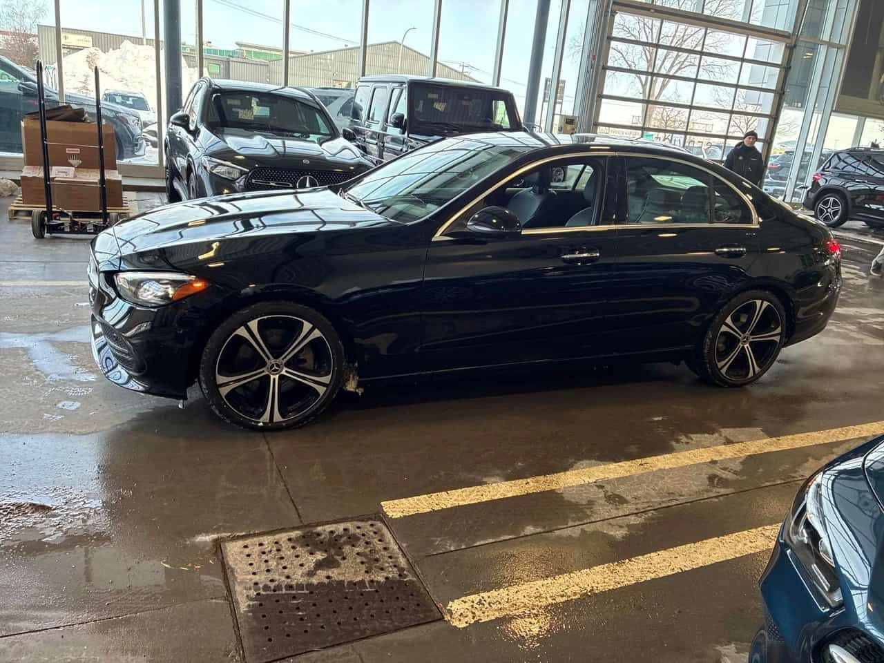 Mercedes-Benz C 300 * CARFAX * ПАНОРАМА * 360 * KEYLESS *  - изображение 2