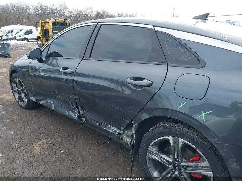 Kia K5 1.6l Ex, снимка 6 - Автомобили и джипове - 53907284