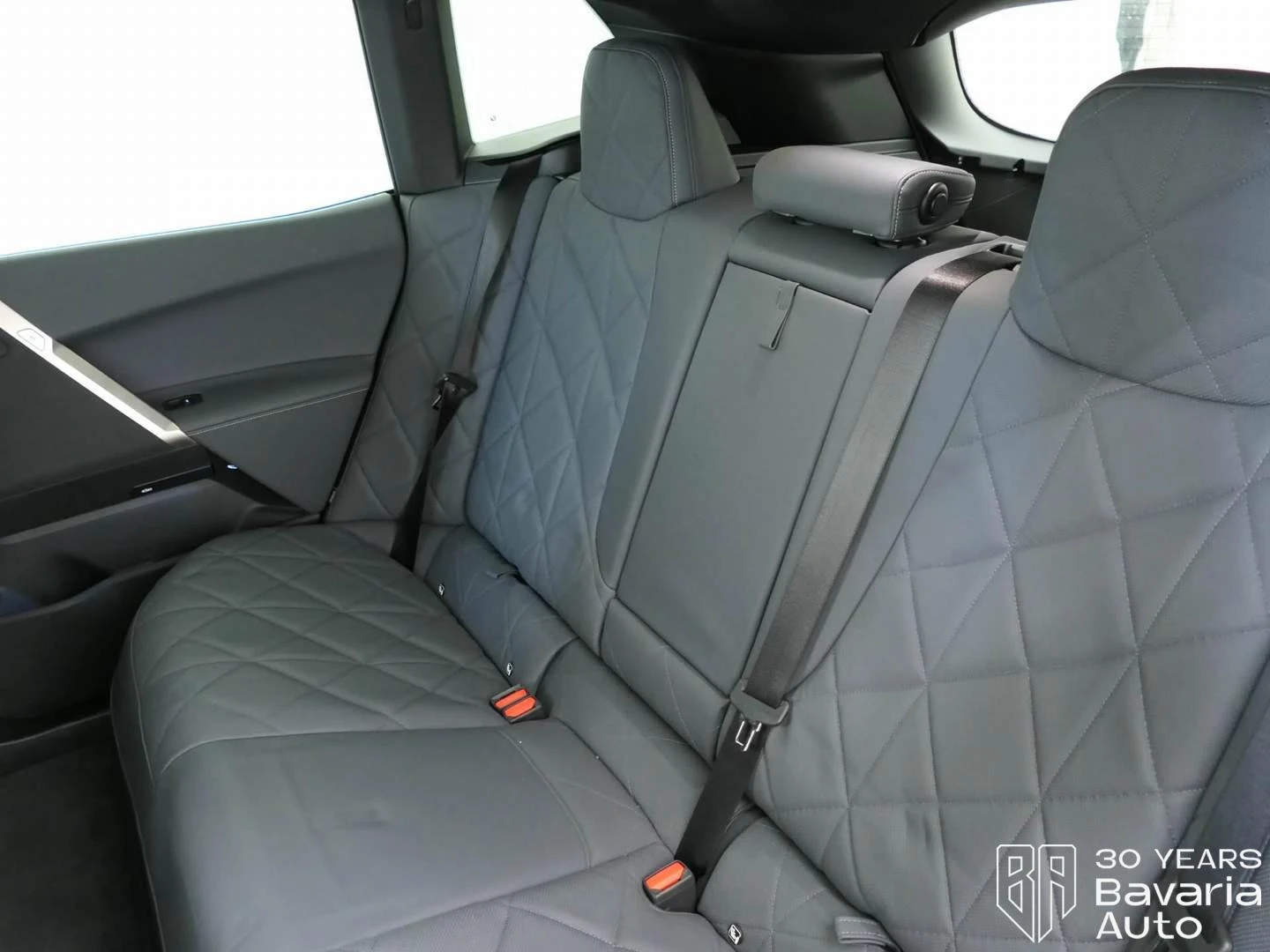 BMW iX 50 xDrive Sport, снимка 8 - Автомобили и джипове - 54129823