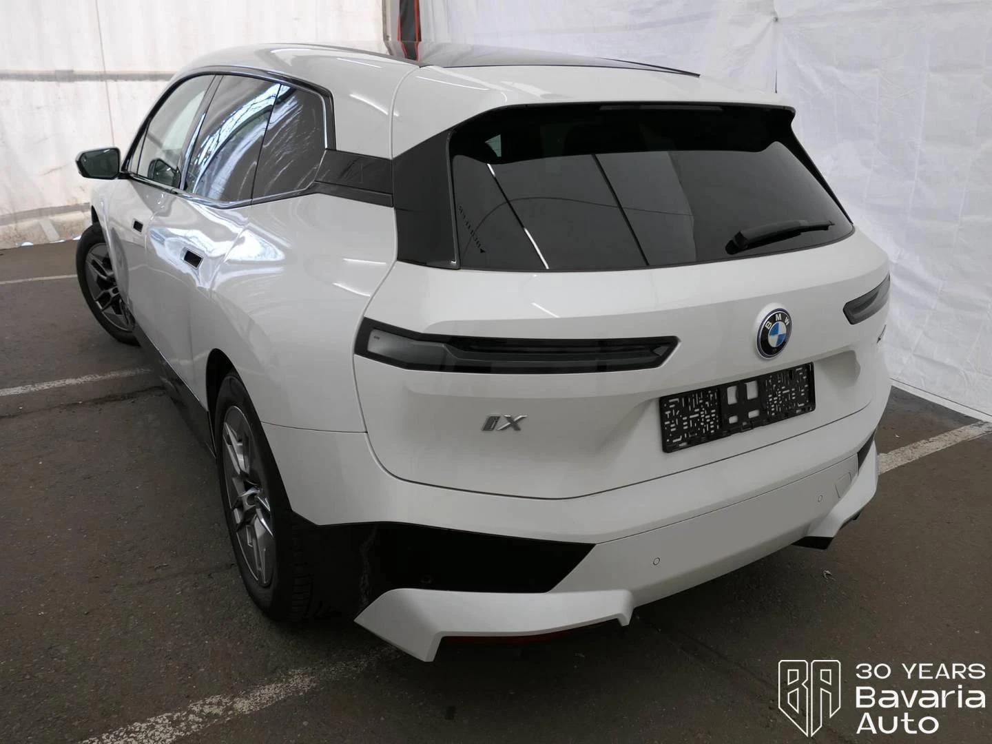 BMW iX 50 xDrive Sport, снимка 2 - Автомобили и джипове - 54129823