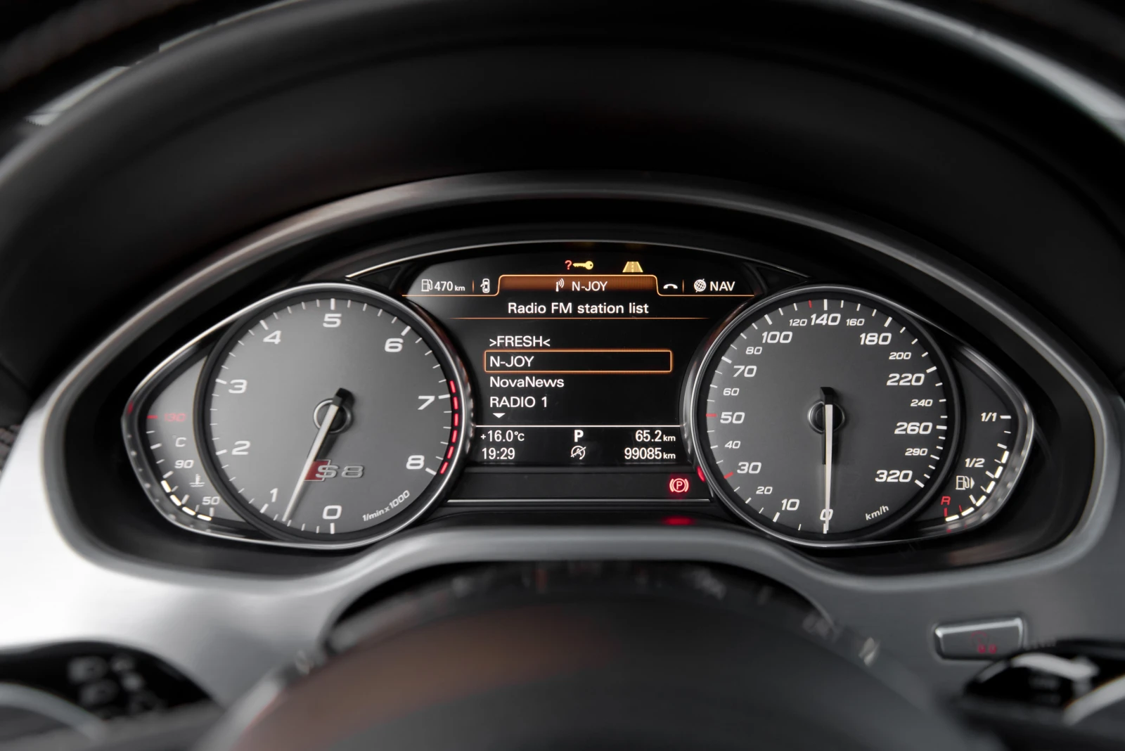 Audi S8 PLUS , снимка 10 - Автомобили и джипове - 54144007